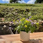 Kleines Im Erzgebirge Mit Sauna Und Kamin 別荘